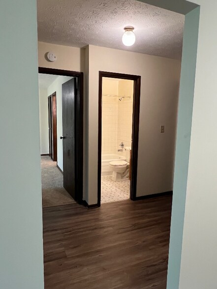 Building Photo - 2065 Sutton Ave