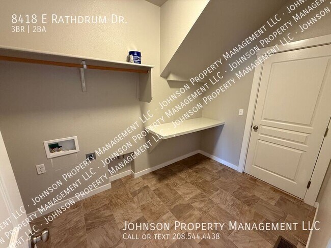 Building Photo - 8418 E Rathdrum Dr