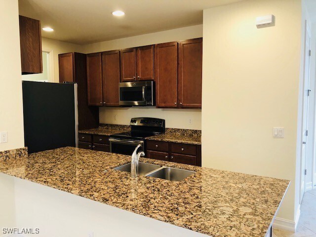 Building Photo - 7770 Bristol Cir