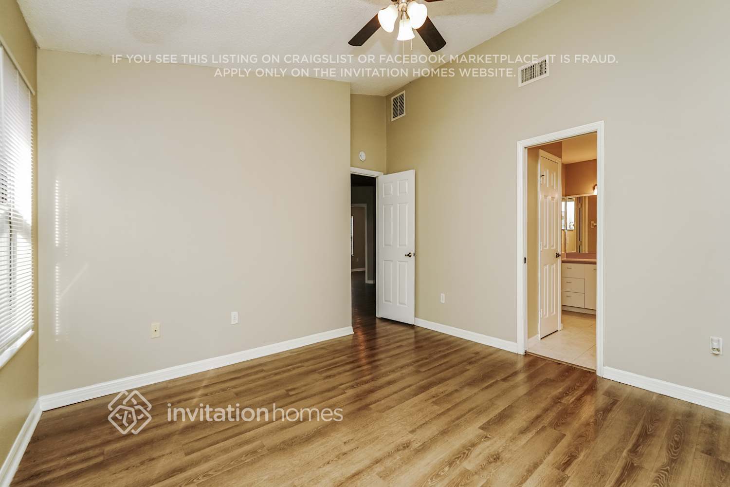 Building Photo - 653 Middlebury Loop