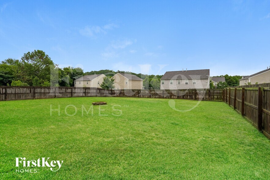 Building Photo - 3283 Grandview Club Rd