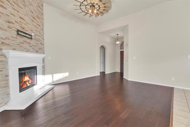 Building Photo - 832 Pebblecreek Dr