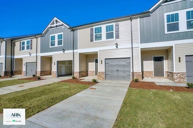 Building Photo - 1259 W End Station Dr