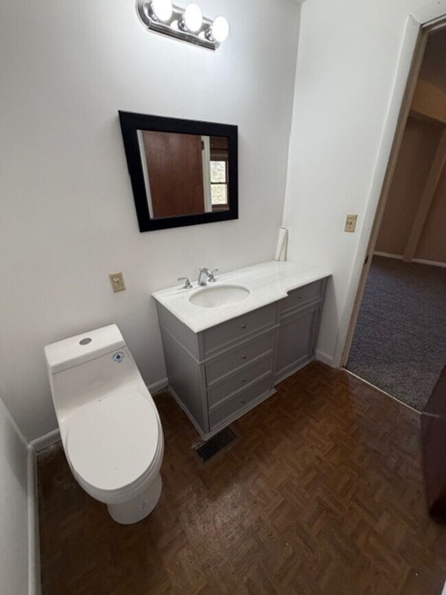 Building Photo - Charming 3 Bed, 2 Bath Warner Robins Home!