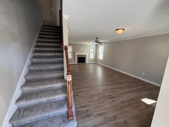 Building Photo - Beautiful Home in West Knoxville