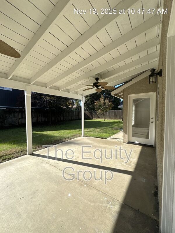 Building Photo - 4909 W Leighson Ave