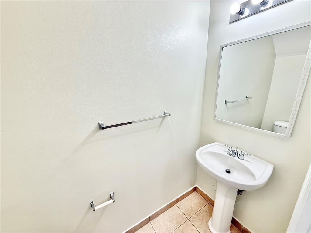Building Photo - 8380 SW 25th Ct