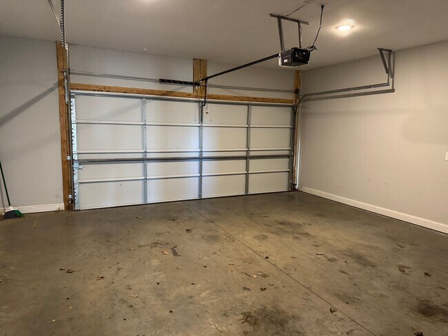 Building Photo - Great 3BR Home in the Heart of Nashville