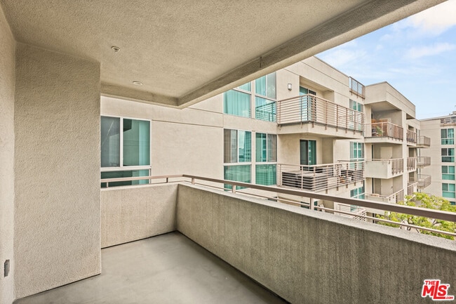 Building Photo - 267 San Pedro St