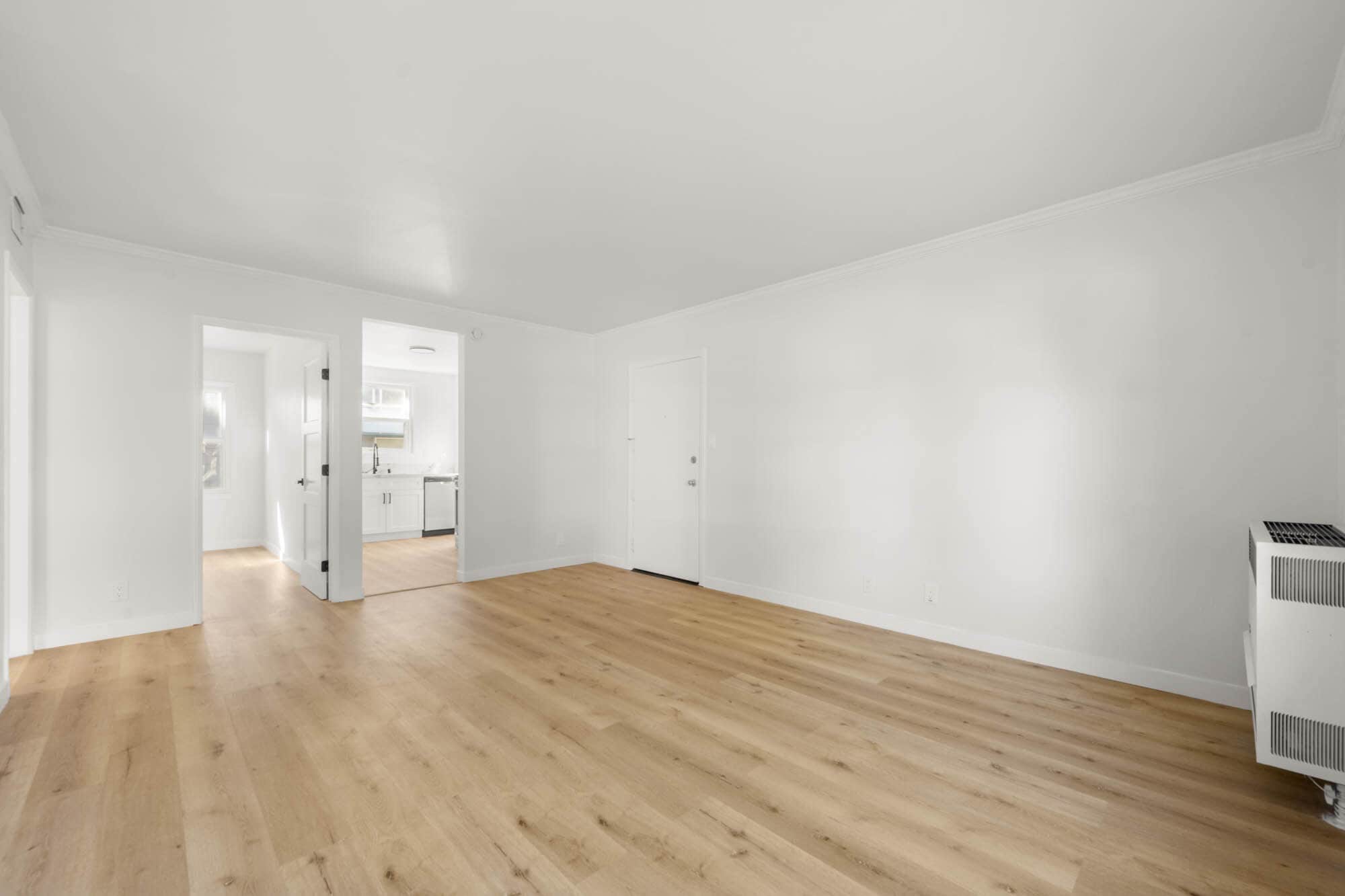 Building Photo - 8738 Belford Ave