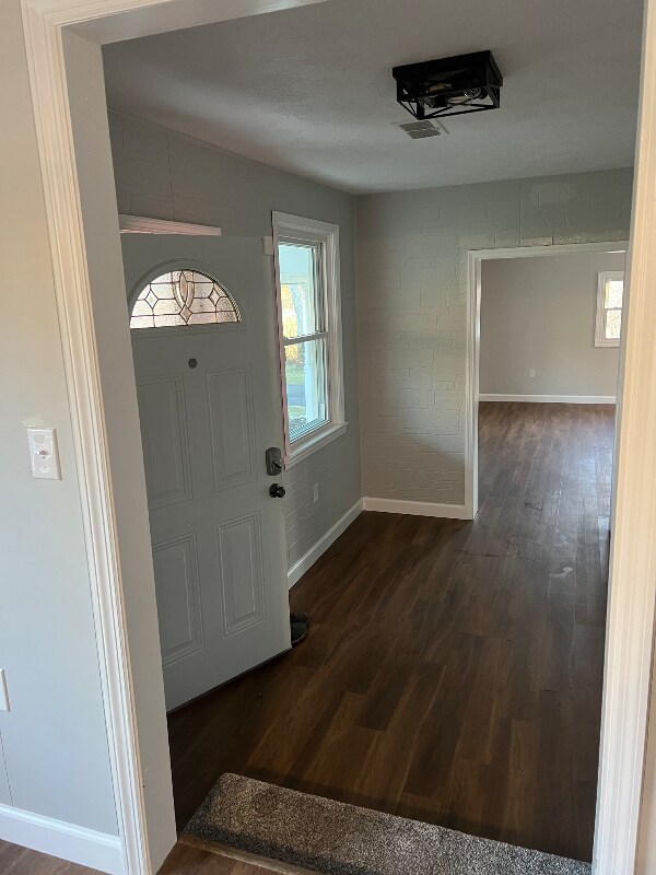 Building Photo - 1525 Trebein Rd