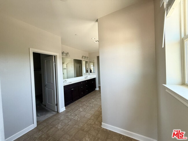 Building Photo - 27641 Trawler Ct