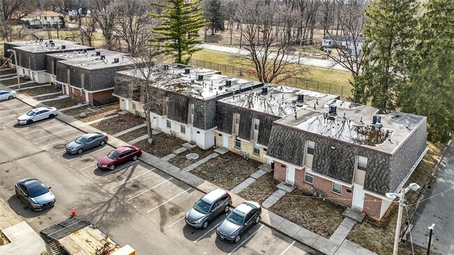 Building Photo - 3771 Cornell Dr