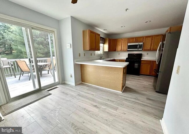 Building Photo - 8807 Briarcliff Ln