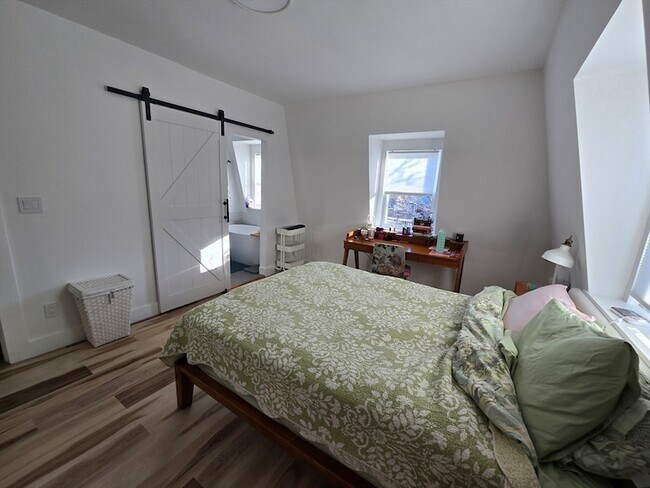 Building Photo - 84 Dudley St