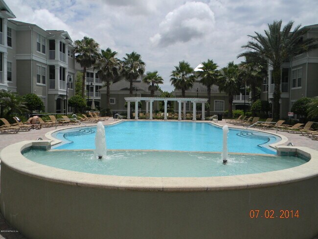 Building Photo - 1001 Monument Rd