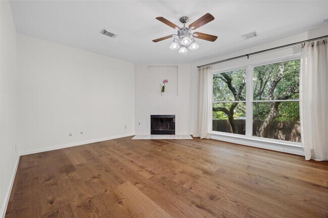 Building Photo - 4176 Canyon Glen Cir