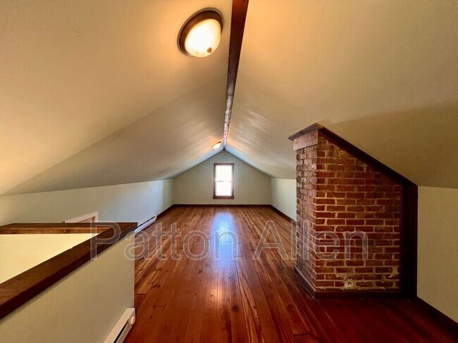 Building Photo - 20 Bell Rd