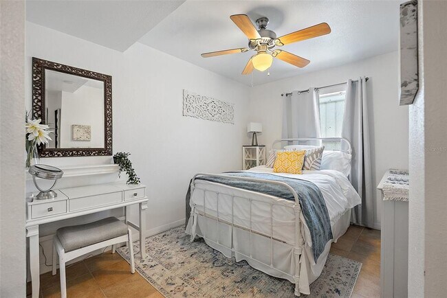 Building Photo - 2810 2nd Ave S