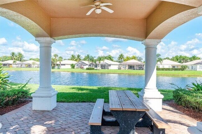 Building Photo - 8593 Mangrove Cay