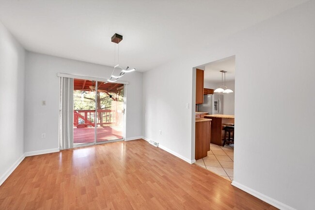 Building Photo - Well Maintained 3 Bedroom Townhome in East Lampeter Township