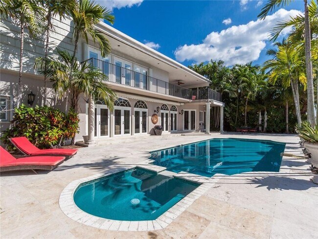 Primary Photo - 615 Coral Way