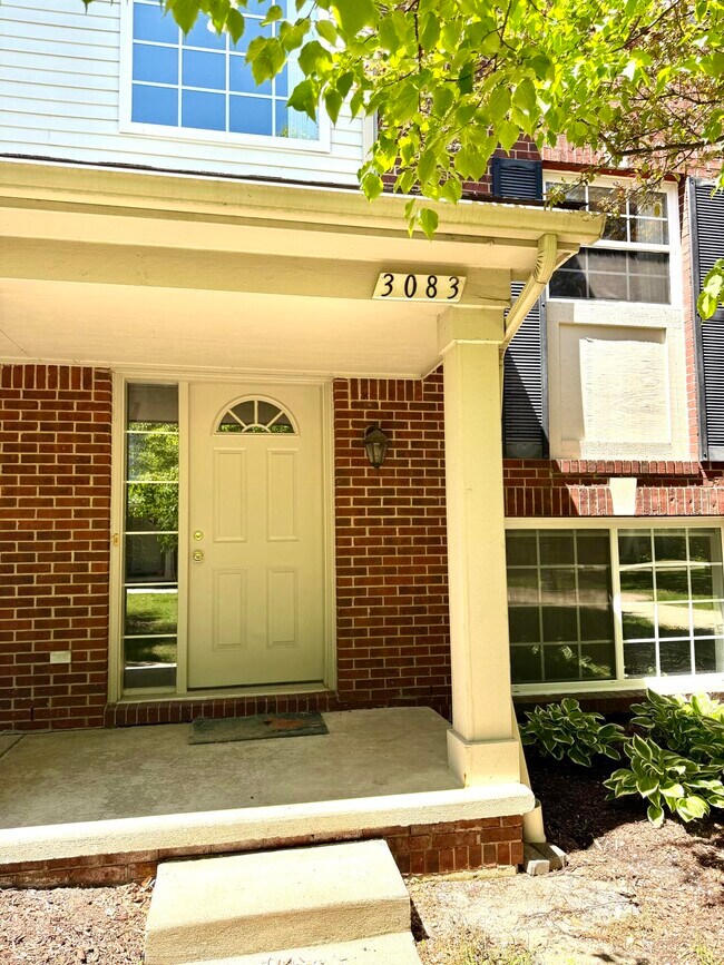 Building Photo - 3083 Promenade Cir