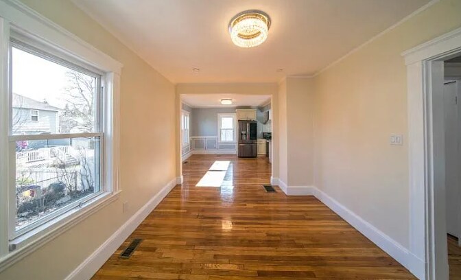 Building Photo - 14 Woodbine Rd