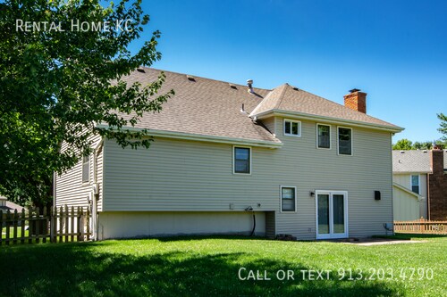 Building Photo - 2116 E 144th St