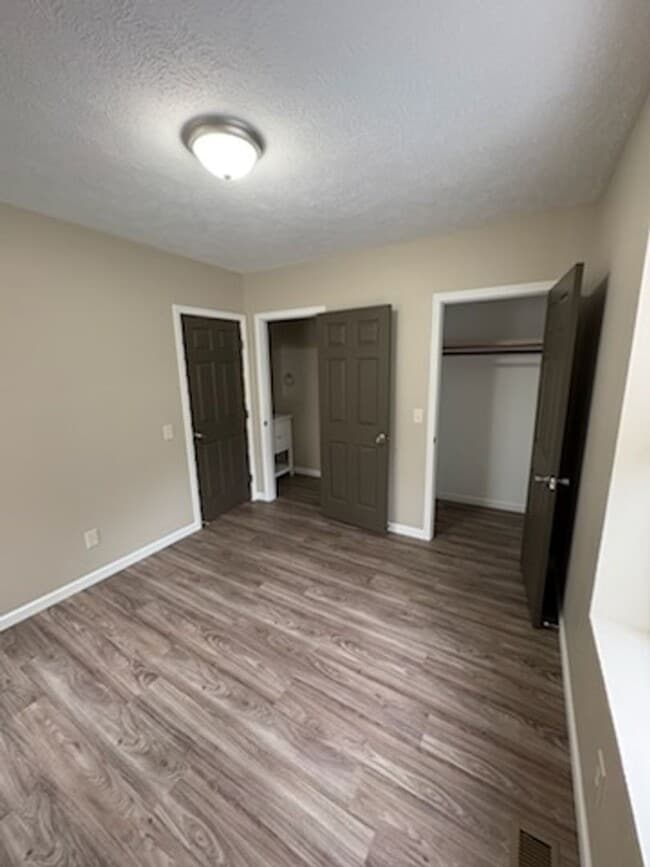 Building Photo - Two bedroom apartment