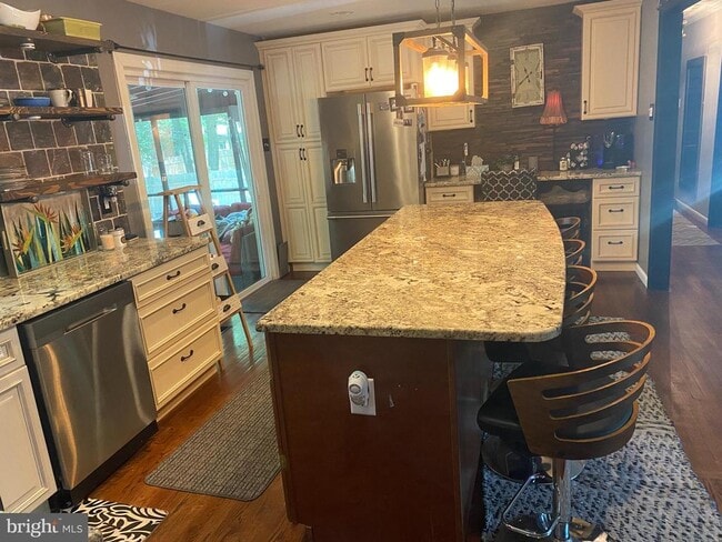 Building Photo - 177 Wabeeno Trail