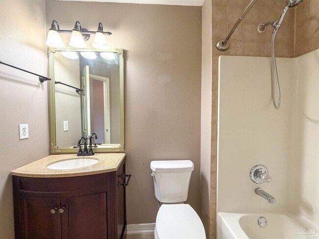 Building Photo - 3977 High Bridge Dr