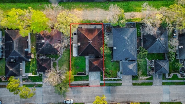 Building Photo - 11627 Bowlan Ln