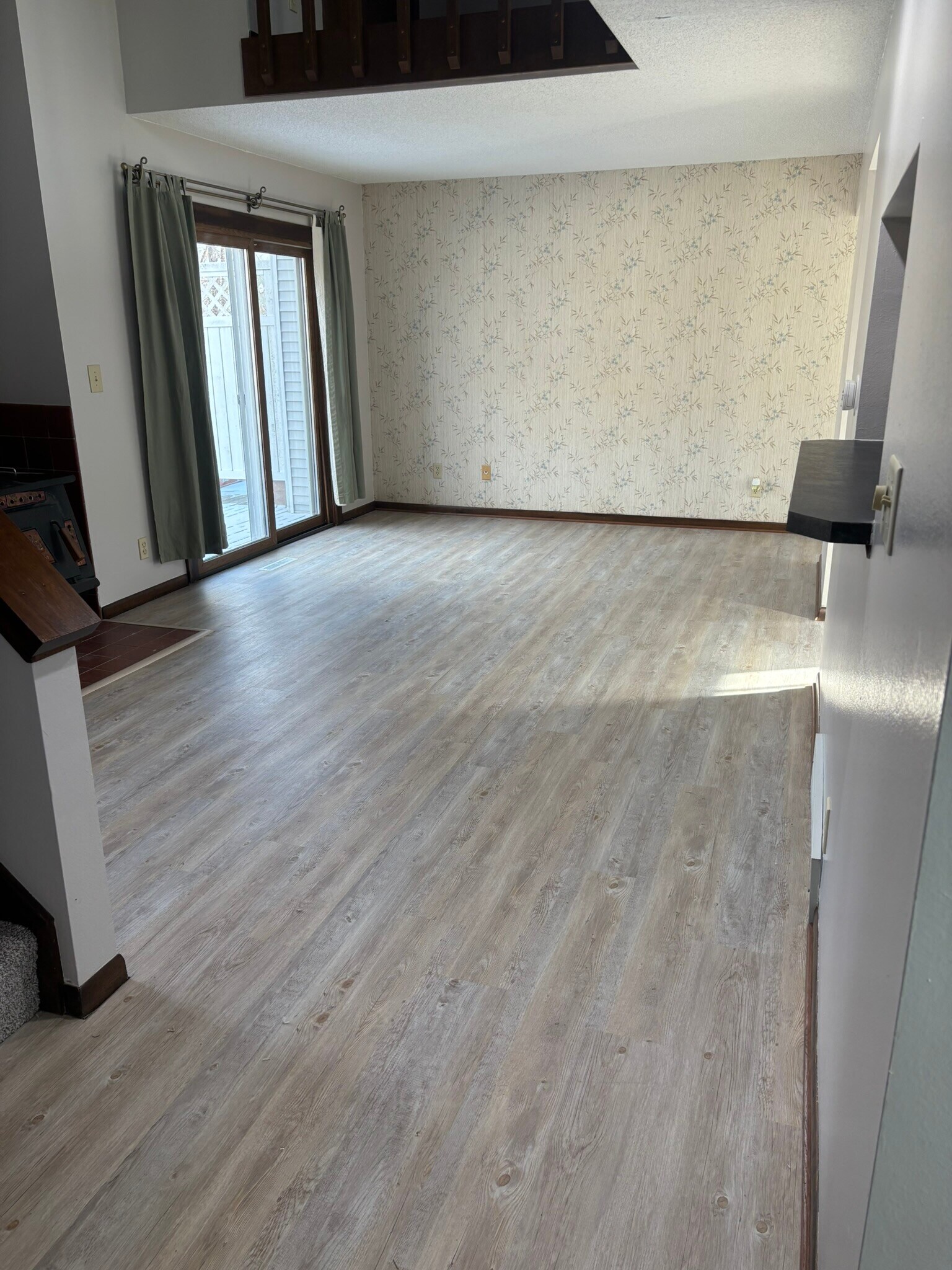 Building Photo - 5277 NW Torgerson Dr