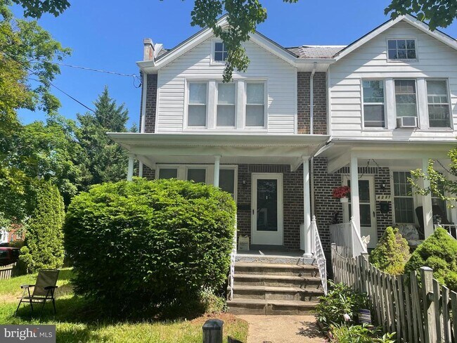 Building Photo - 4229 Brandywine St NW