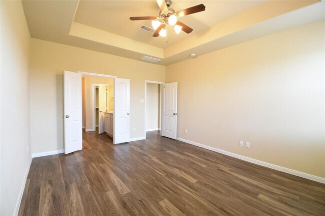 Building Photo - 2315 Windy Sail Dr