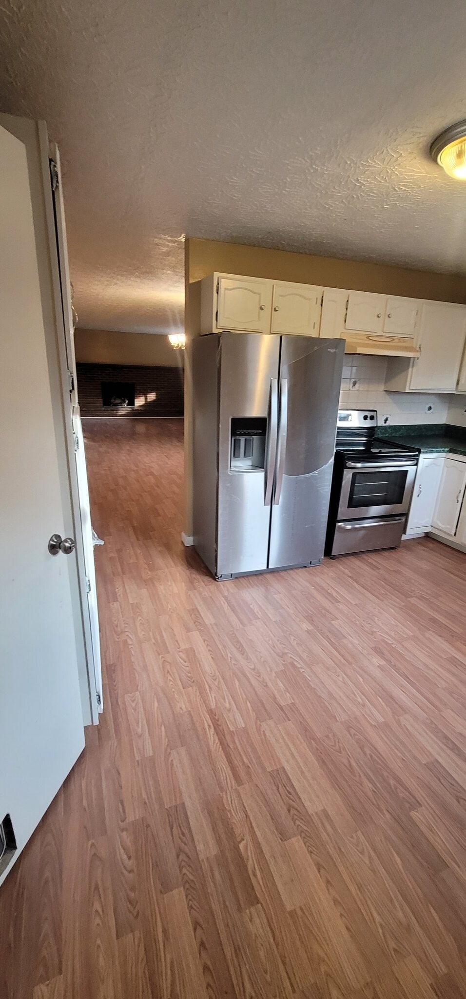 Building Photo - 1018 Willow Dr