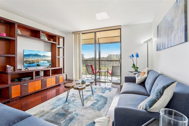 Building Photo - 5570 NW 44th St