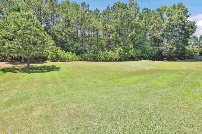 Building Photo - 100 Riverside Walk