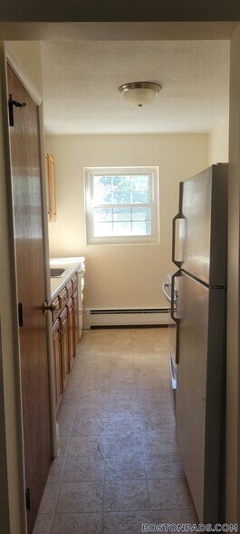 Building Photo - 11 Brattle Dr