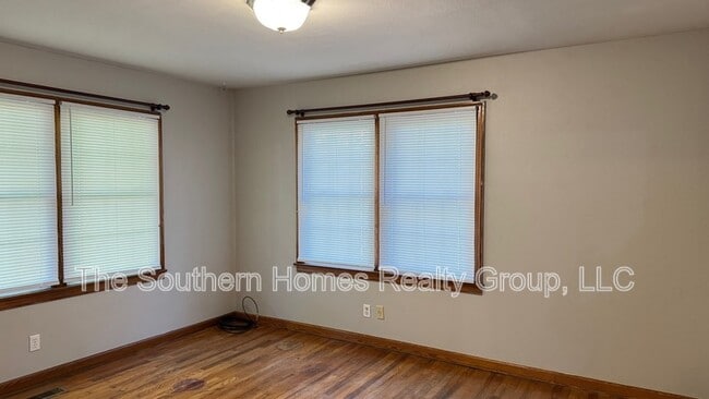 Building Photo - 1012 Wilson St