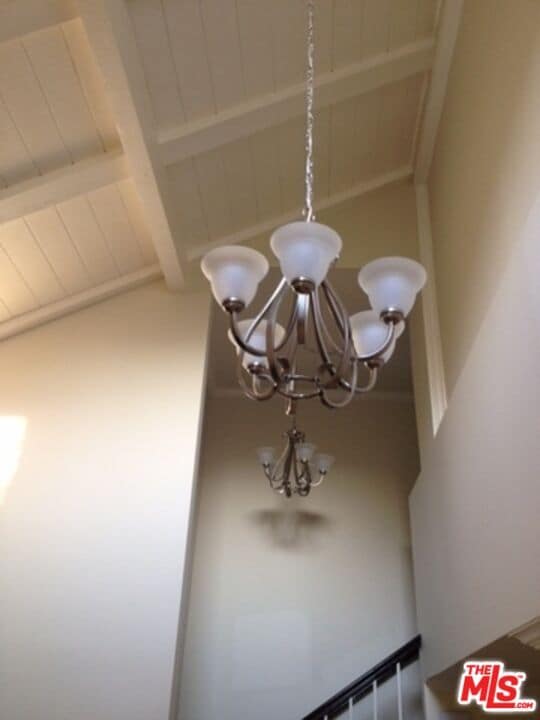 Building Photo - 17230 Avenida de la Herradura