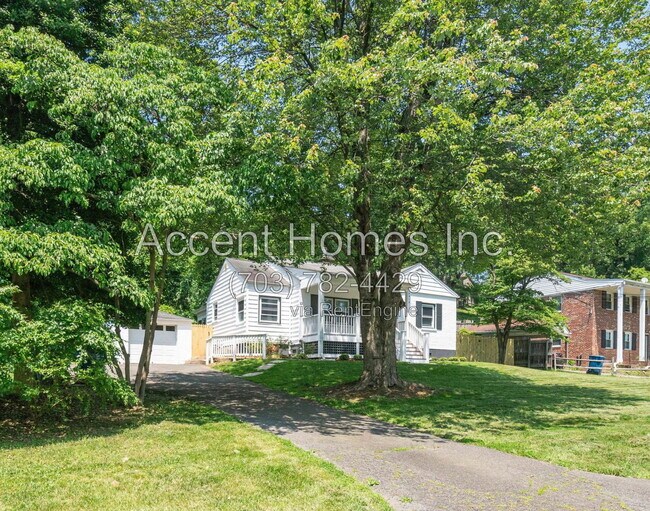 Building Photo - 4916 Chowan Ave