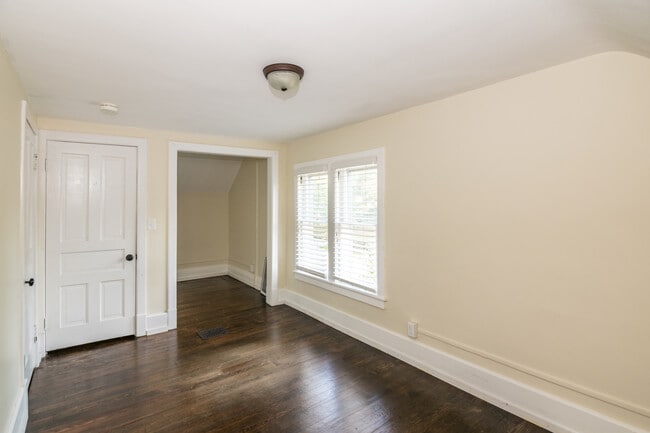 Building Photo - 221 E Mosley St