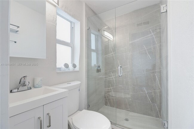 Building Photo - 6039 SW 38th St