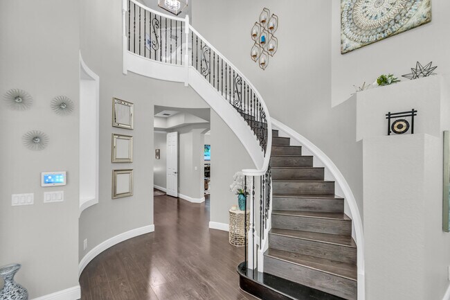Building Photo - 4661 Manderly Dr