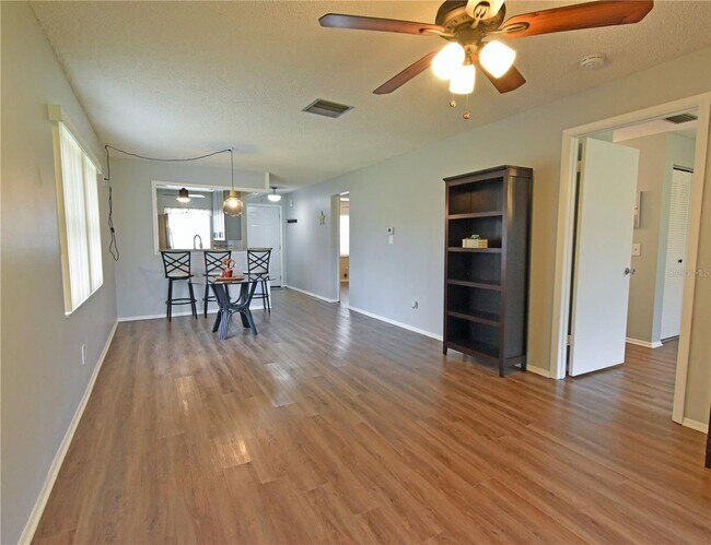 Building Photo - 3683 Trophy Blvd