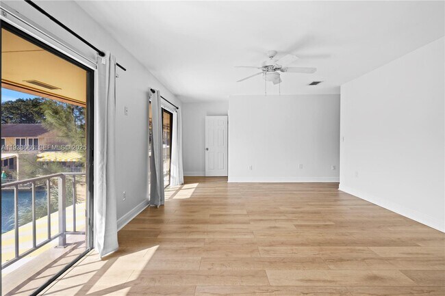 Building Photo - 15518 Braemar Ct