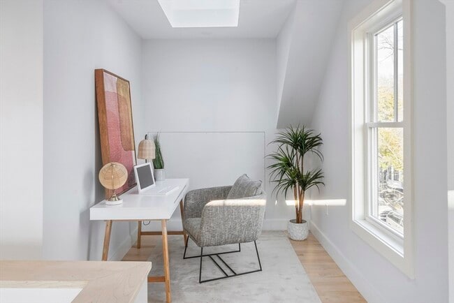 Building Photo - 315 Pearl St