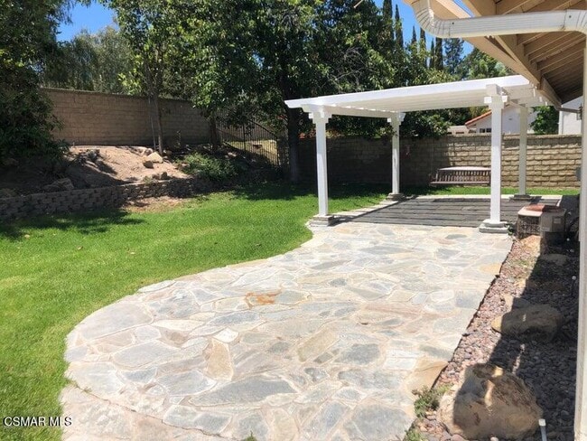 Building Photo - 1432 Sappanwood Ave